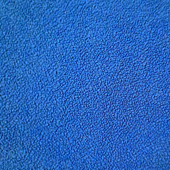 Perry Ellis Men's V Neck Light Weight Sweater - Blue - Size Medium - Picture 6 of 6